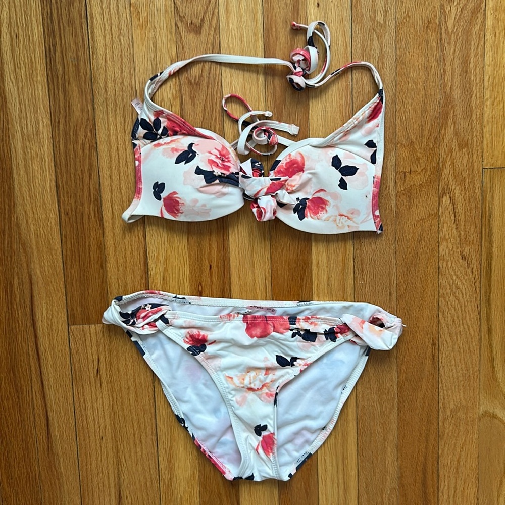 Floral bikini